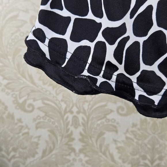 Slimshaper Size 8 Black White Print Tankini Top Ruffle at Neck and Hem - Picture 3 of 11